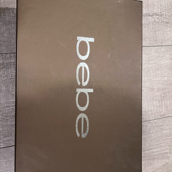 Red Platform Stiletto - Picture 4 of 4